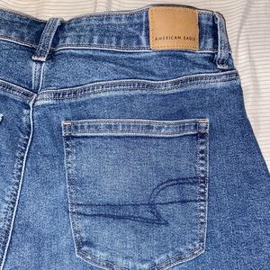 American Eagle Medium Wash Mom Jean Size 14
